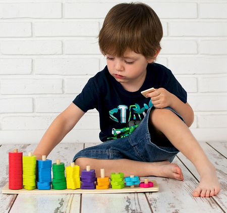 Smily Play Piramida sorter 3+