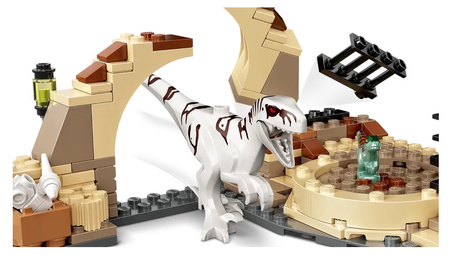 Atrociraptor pościg na motocyklu Lego 76945
