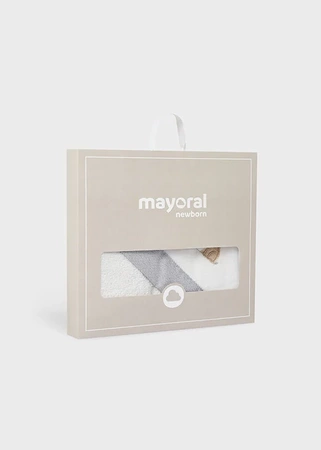 Mayoral Ręcznik z haftem dla niemowląt 9225-35 Luna