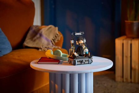 Lego 76780 Wednesday Figurka Wednesday Addams