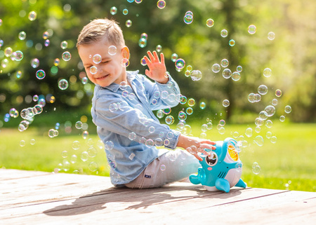 Dumel Whale Bubble Machine - Wieloryb maszyna do baniek