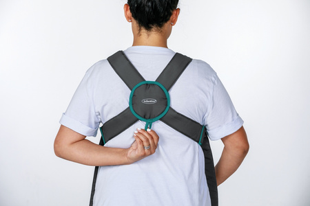 Infantino Nosidełko klasyczne z kieszonką 300105