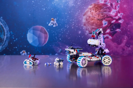 Lego 42211 Technic Kosmiczny łazik księżycowy Lunar Outpost
