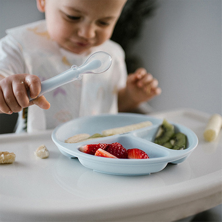 Babyono Silikonowy talerzyk z przyssawką niebieski