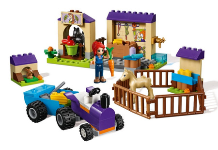 Stajnia ze źrebakami Mii 41361 Lego Friends