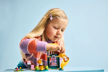 Lego 11201 Bluey - Blue i Łatka na placu zabaw